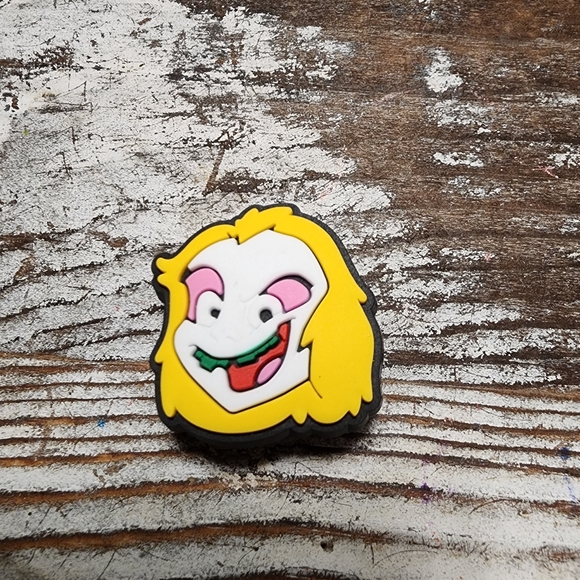 CROC Jibbitz Beetlejuice Beetlejuice Classic 90's Cartoon - Picture 1 of 1